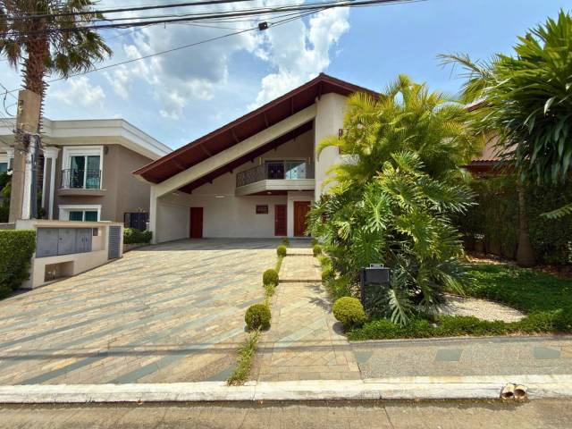 #4 - Casa para Venda em Santana de Parnaíba - SP